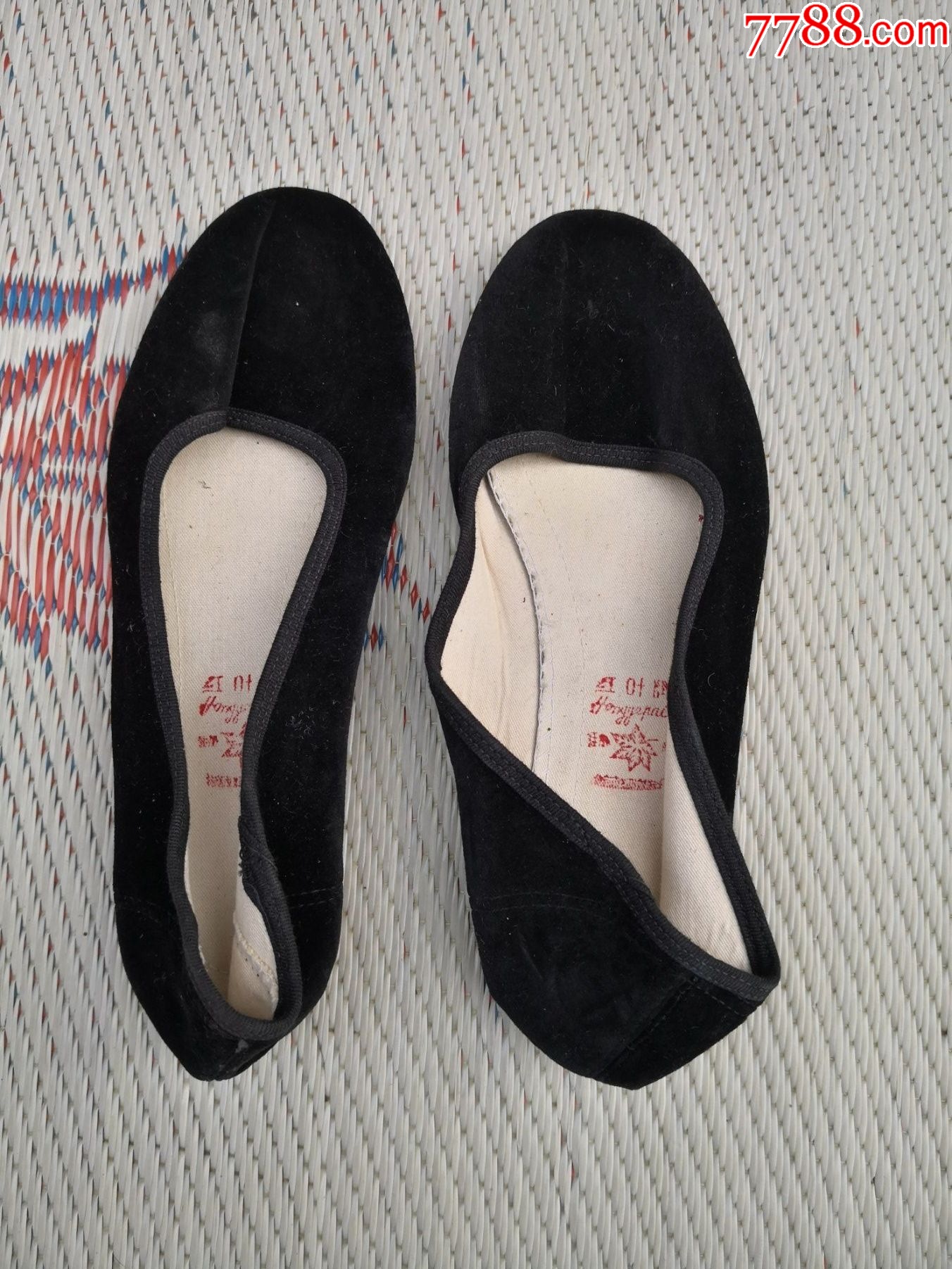 咸鱼回收旧鞋加微信(闲鱼上收旧鞋子什么用) 咸鱼回收旧鞋加微信(闲鱼上收旧鞋子什么用)